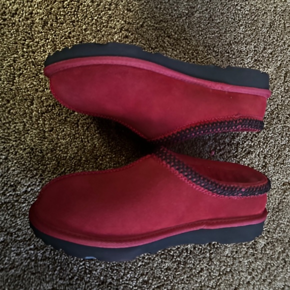 Ugg Tasman Slippers - Picture 2 of 7